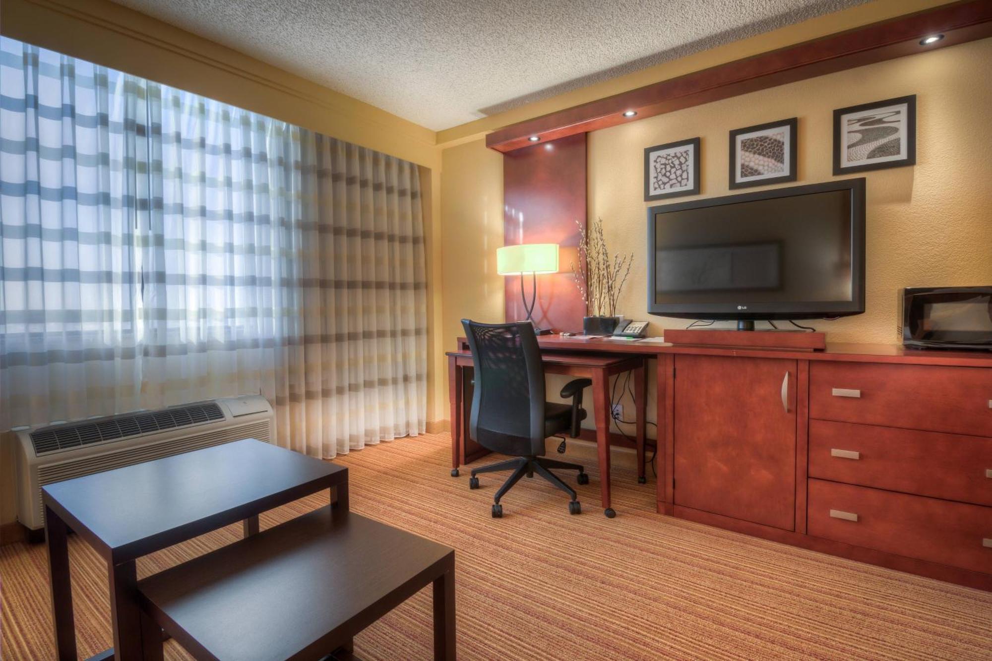 Courtyard By Marriott Killeen Exterior photo